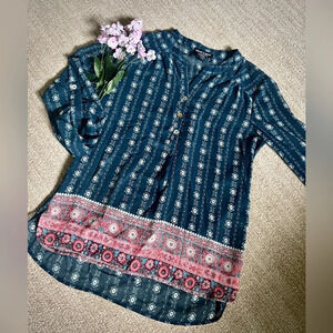 About A Girl Printed Button Blouse - XS